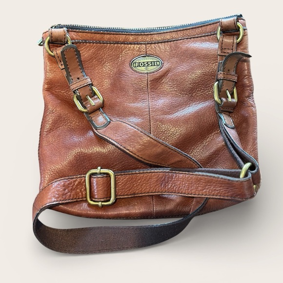 Fossil Handbags - FOSSIL Vintage Explorer Boho Crossbody Satchel Leather Bag. 12”x11”.